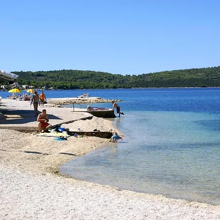 Family Friendly With A Swimming Pool Okrug Gornji, Ciovo - 12377 شقة *