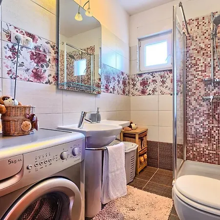 Apartamento Family Friendly With A Swimming Pool Okrug Gornji, Ciovo - 12377